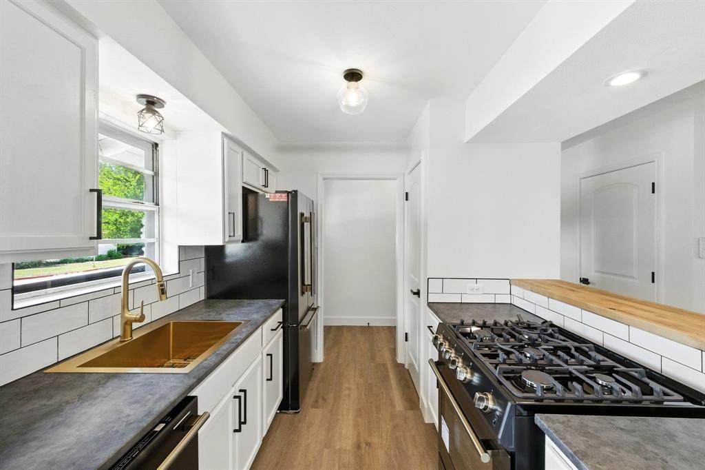 8520 Bradford Dr - Photo 1