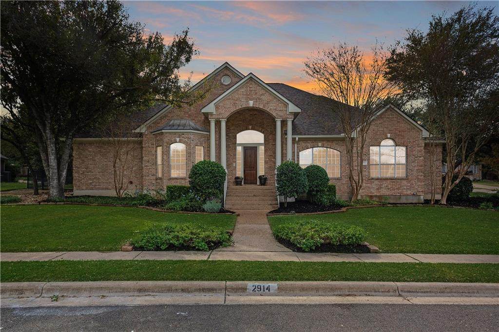 2914 Cedar Crest Cir - Photo 1