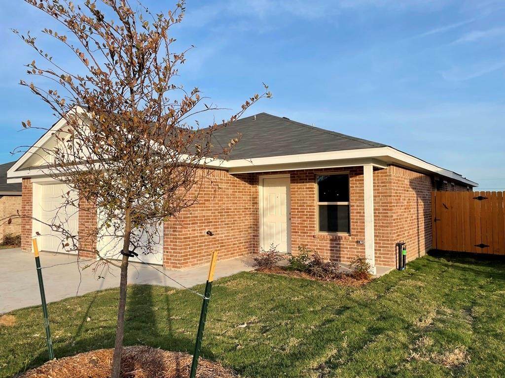2328 Duntov Dr - Photo 1