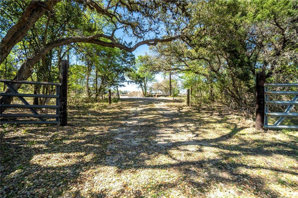 425 Old Black Colony Rd - Photo 1