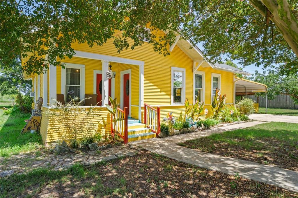 527 Cherry Ave - Photo 1