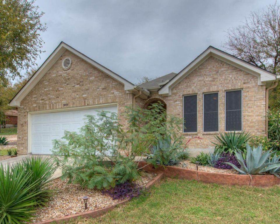 3009 Sunridge Dr - Photo 1