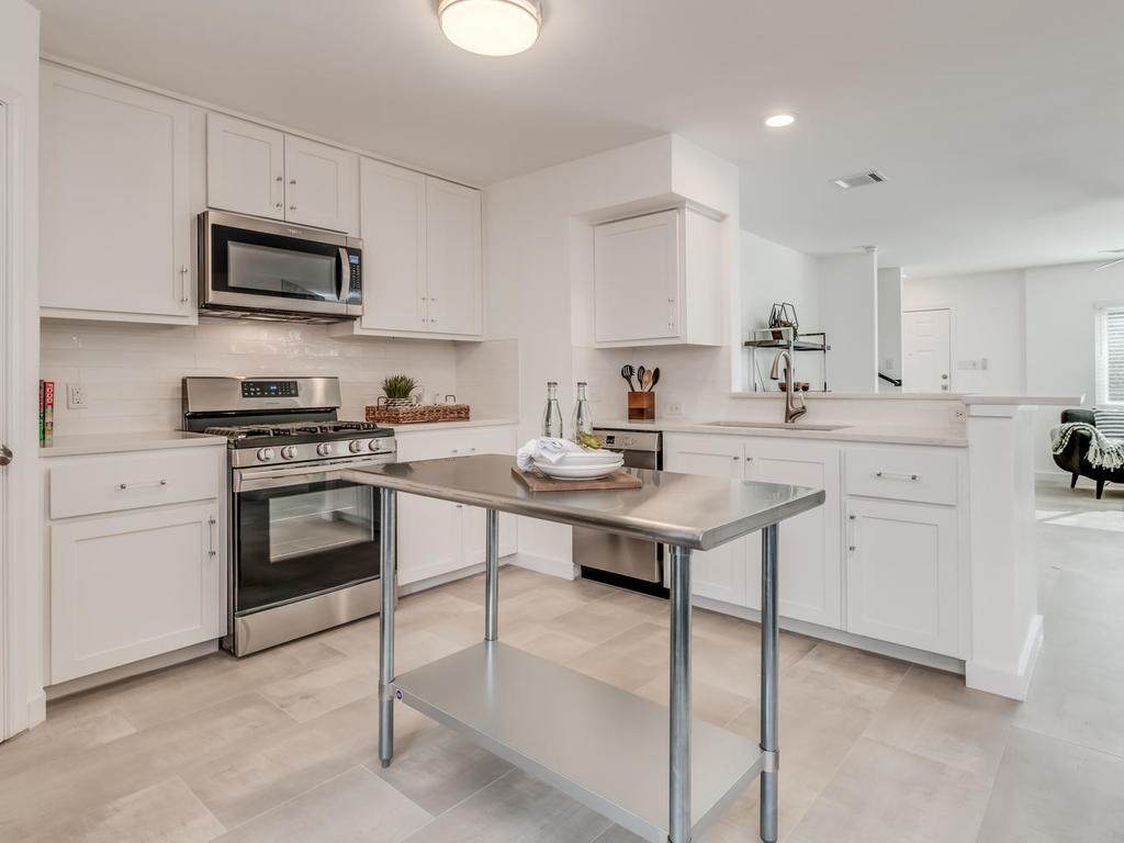 600 Franklin - Photo 1