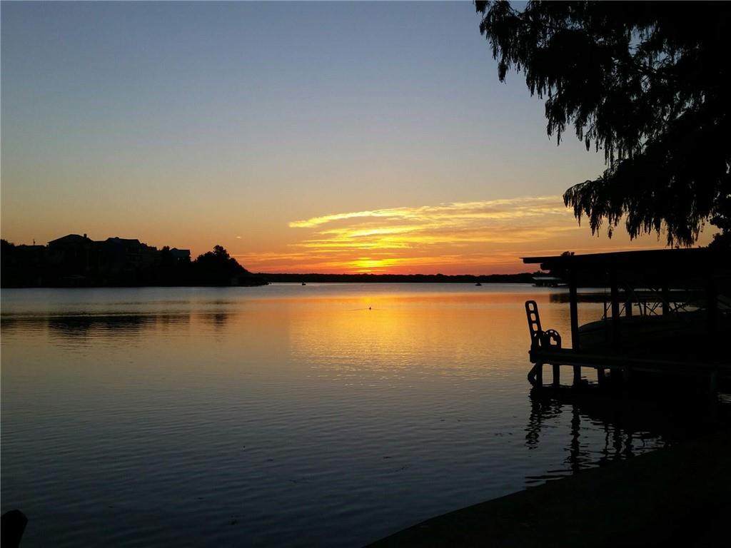705 Clear Cove Dr - Photo 1