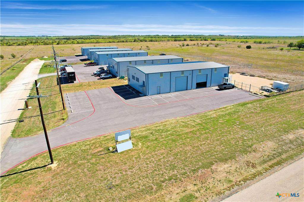 1000 County Road 308 Ctr - Photo 1