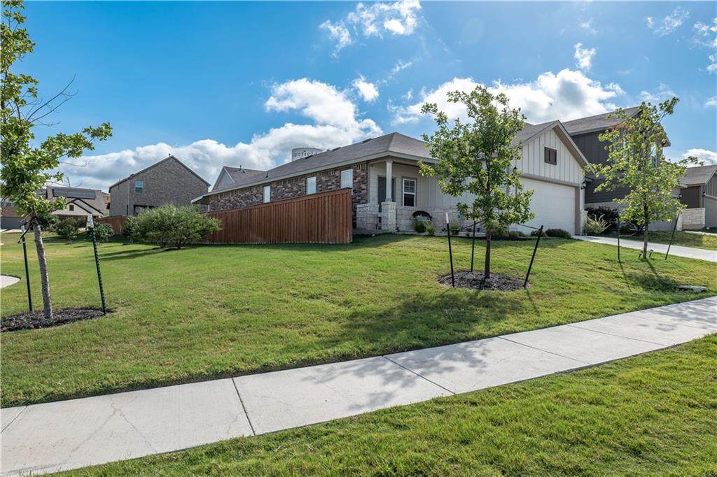 175 Silktassel Way - Photo 1