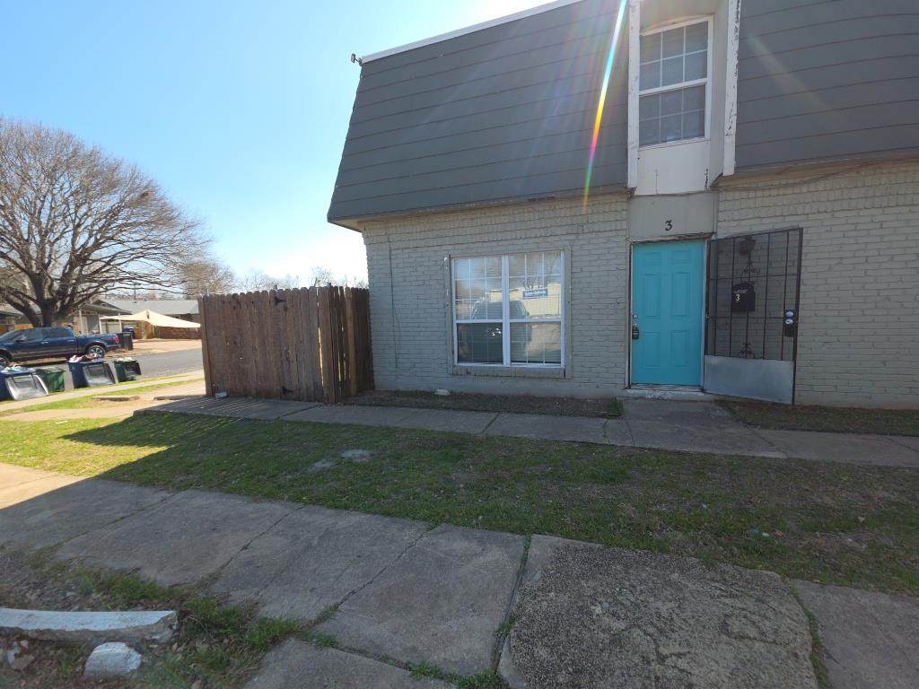 5808 Wellington Dr - Photo 1