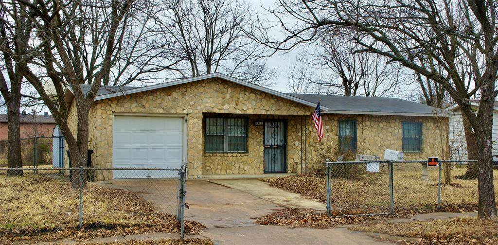 2811 Cheaney Dr - Photo 1