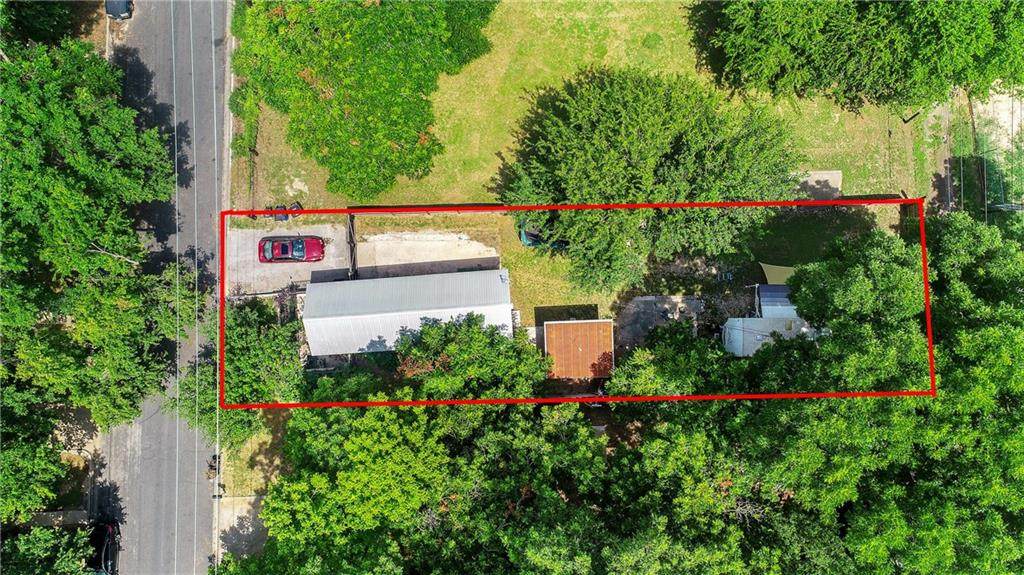 2217 Haskell St - Photo 1