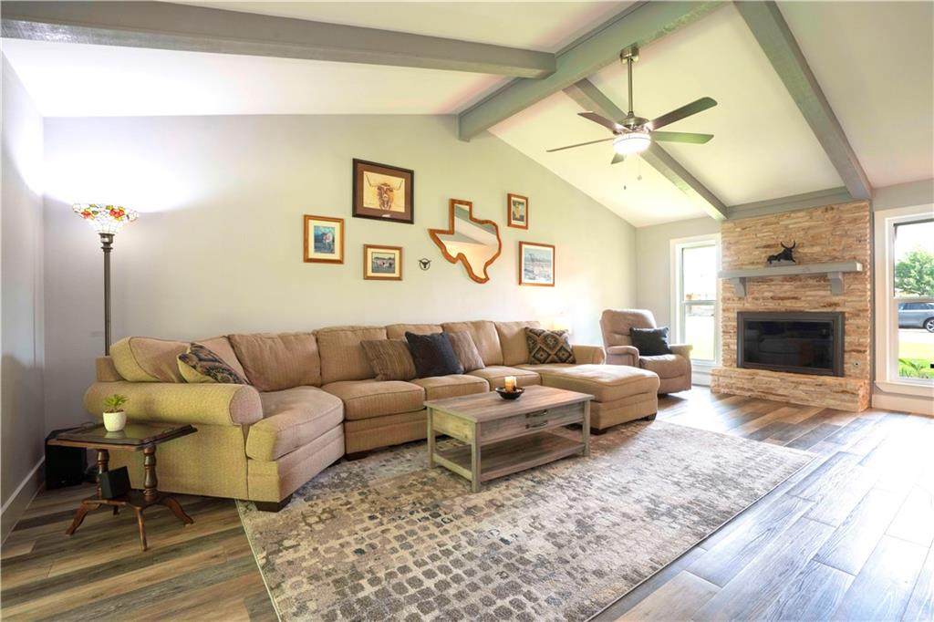 1712 Egger Ave - Photo 1