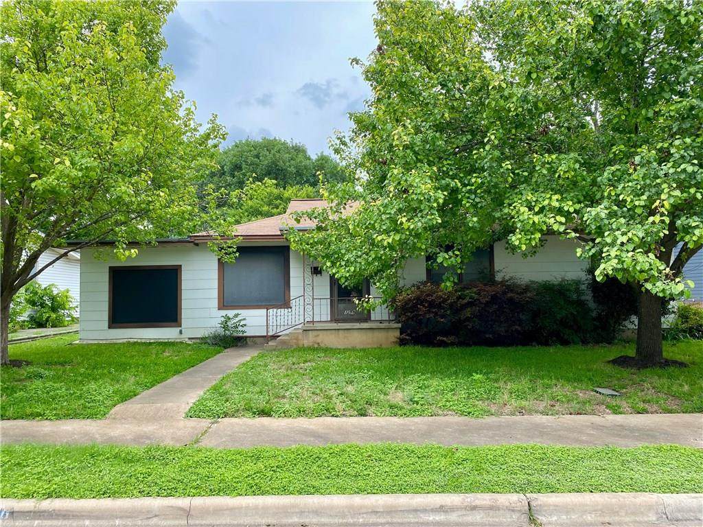 1208 Payne Ave - Photo 1