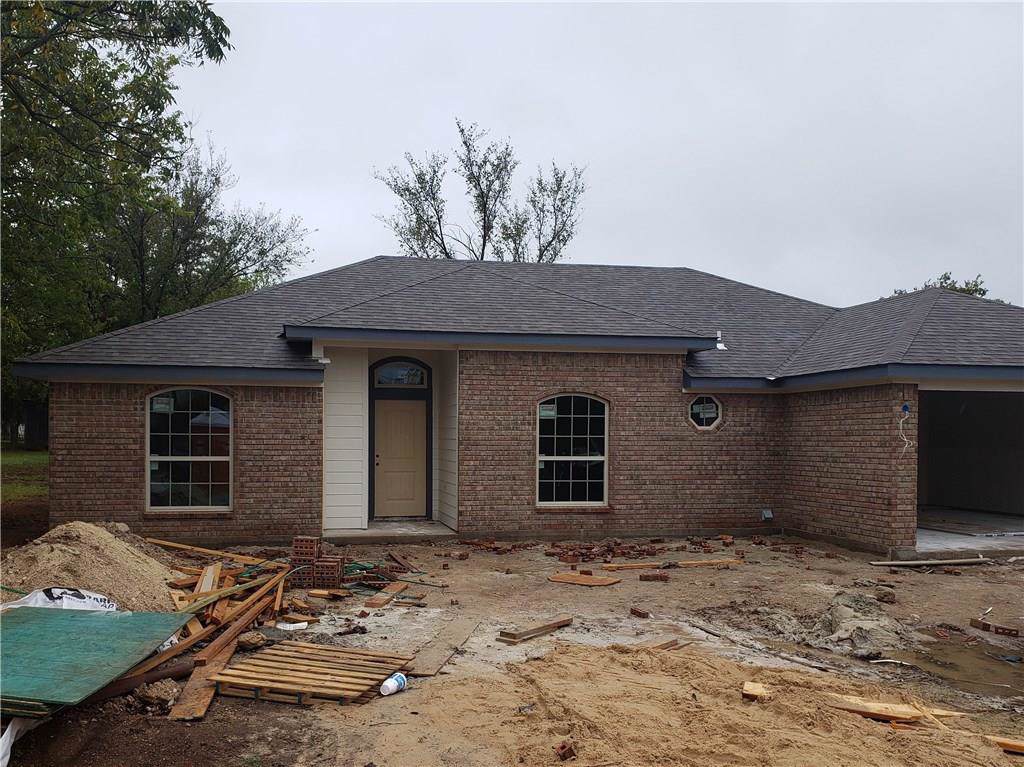 1106 Bridge St - Photo 1