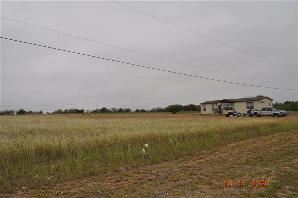7636 Fm 482 - Photo 1