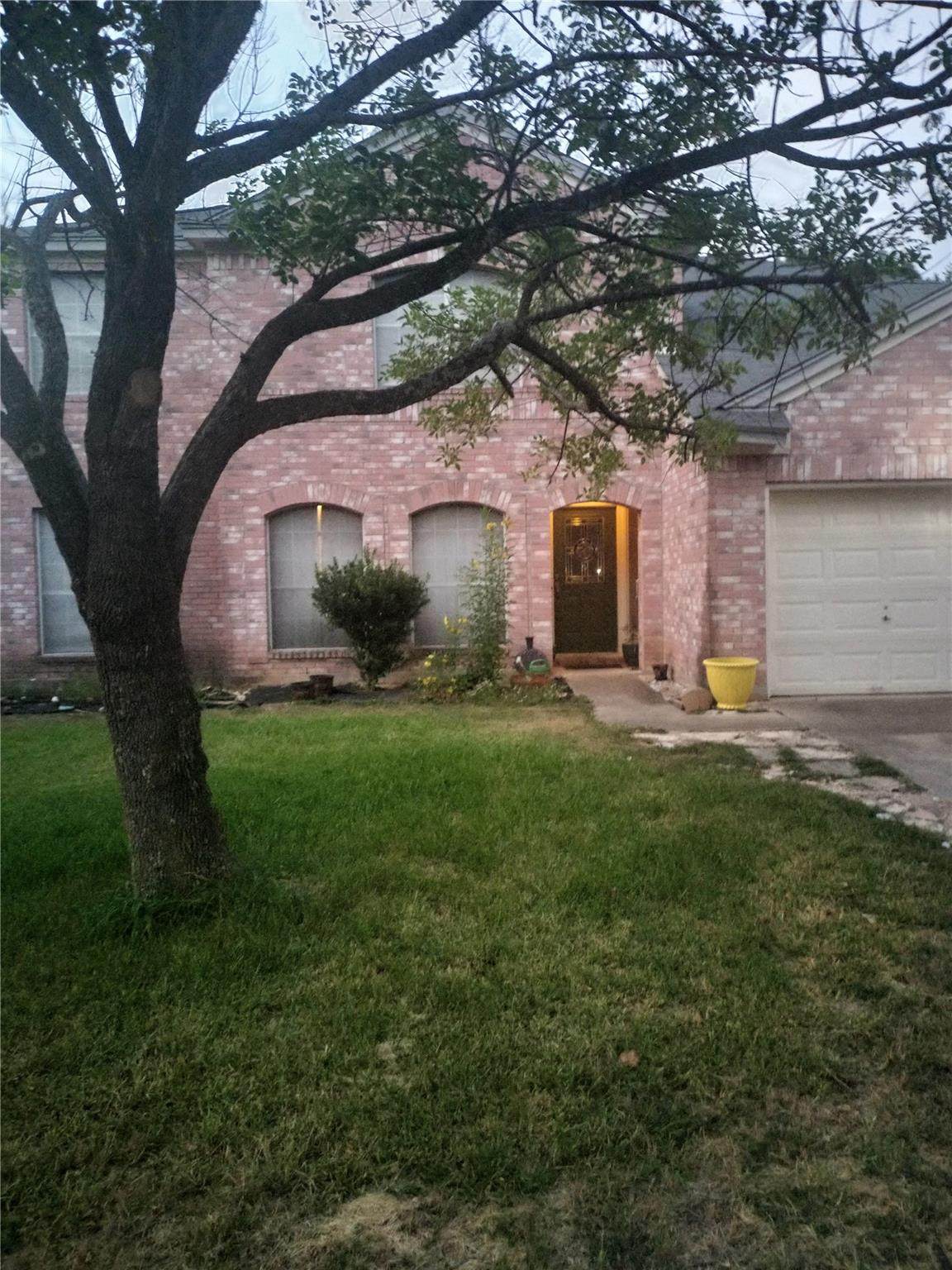 1110 Mountain View Dr - Photo 1