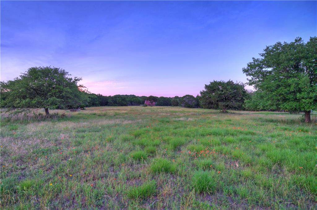 900 Butler Ranch Dr - Photo 1