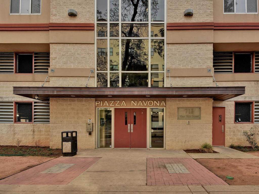 711 26th St - Photo 1