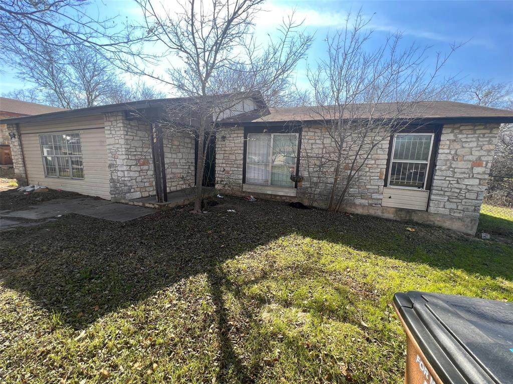 8101 View Ridge Dr - Photo 1