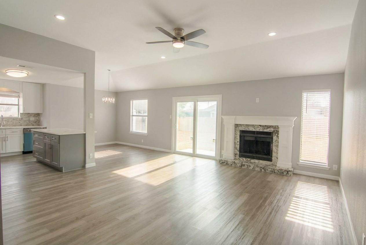 108 Cottonwood Dr - Photo 1