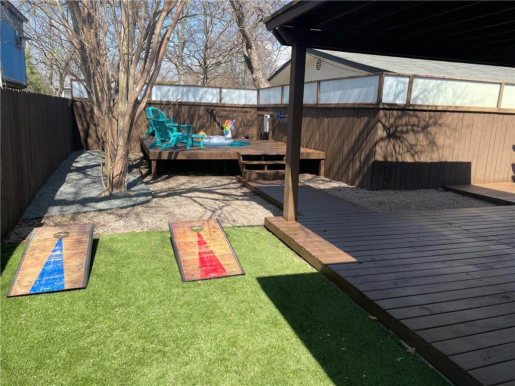1406 Brentwood St - Photo 1