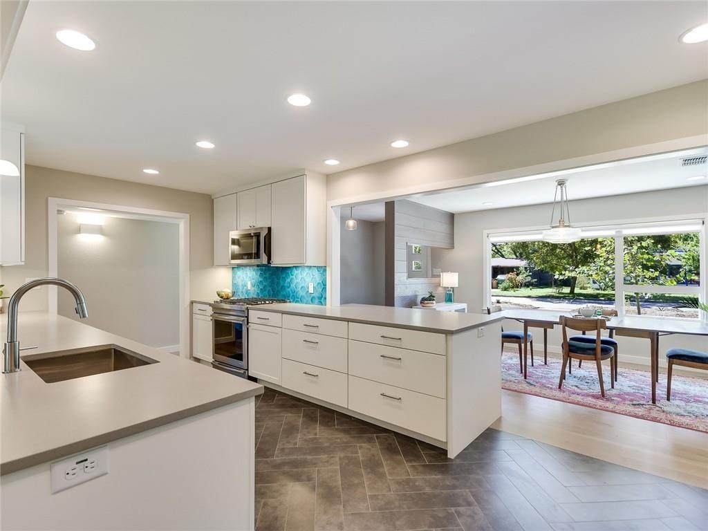 1912 Karen Ave - Photo 1