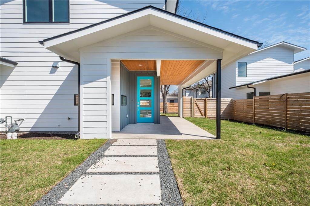 2313 Oak Crest Ave - Photo 1