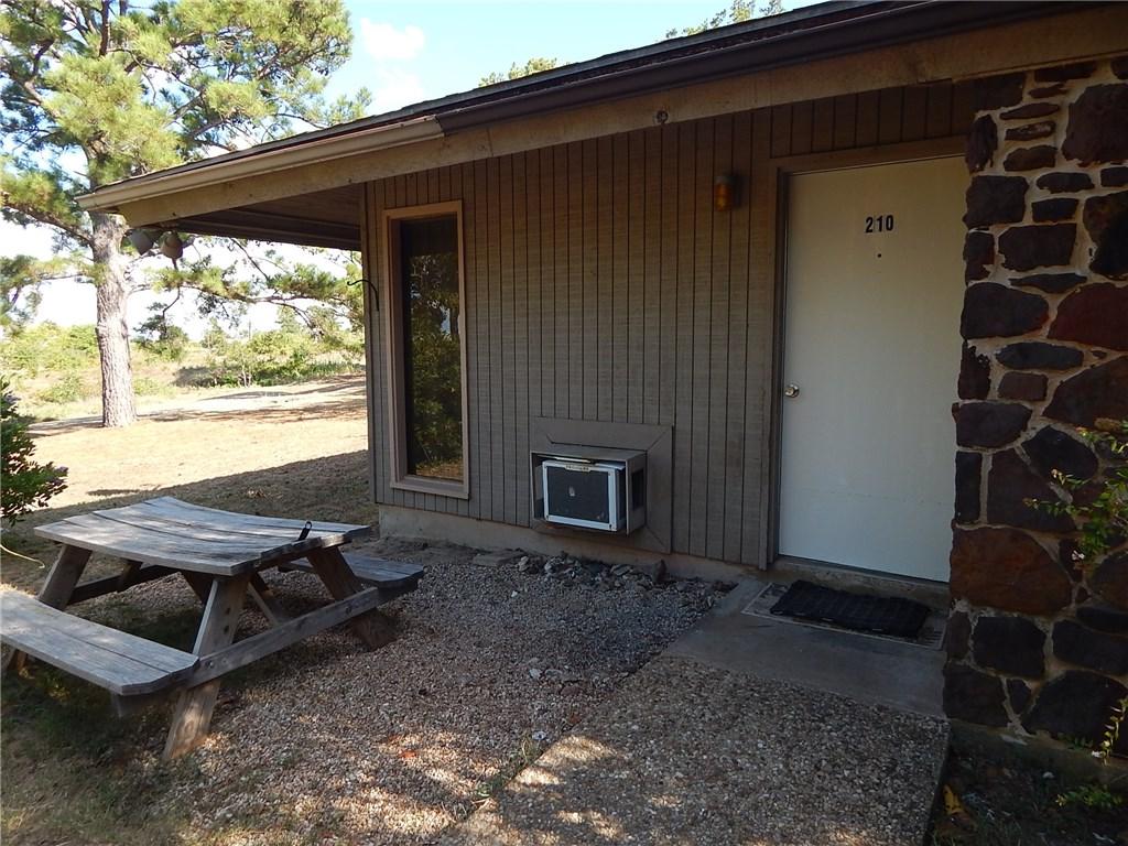 126 Conference Dr - Photo 1