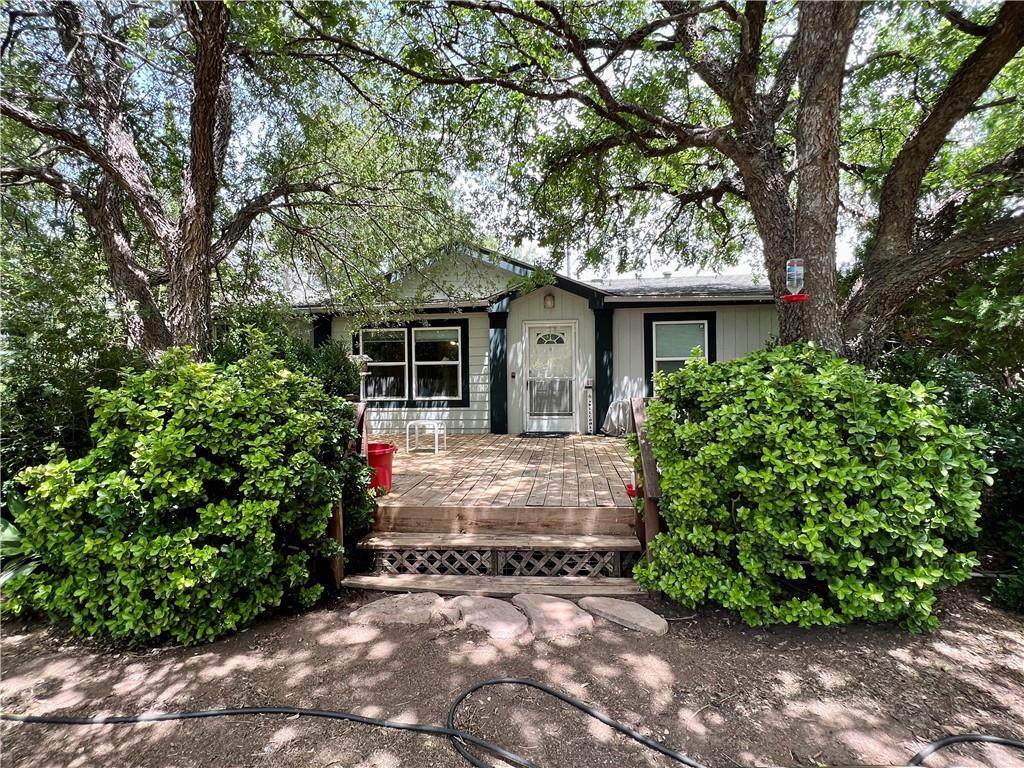316 Link Dr - Photo 1