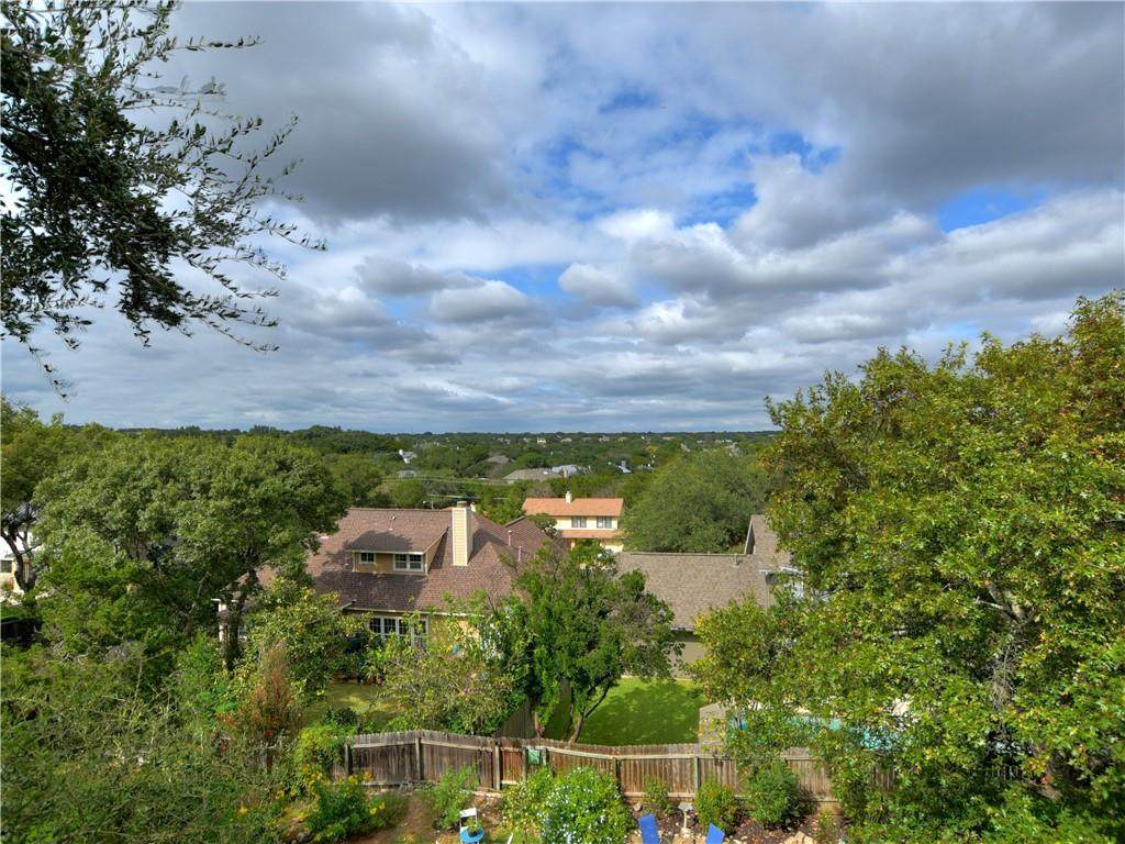 6104 Rain Creek Pkwy - Photo 1