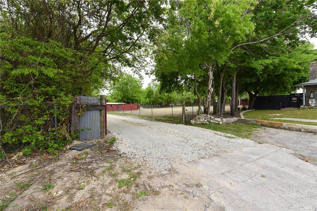 2120 Westcliff Rd - Photo 1
