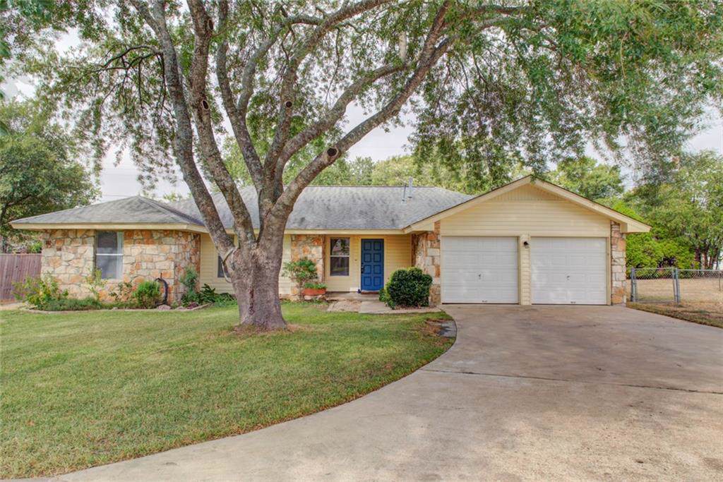 1012 Creekbend Cv - Photo 1