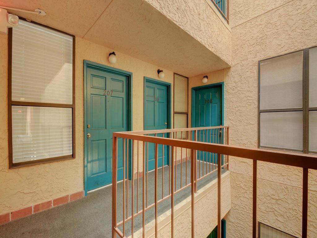2409 Leon St - Photo 1