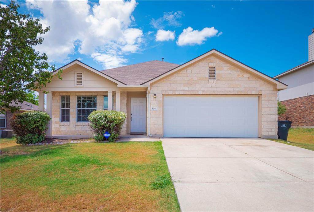 1641 Amberwood Loop - Photo 1