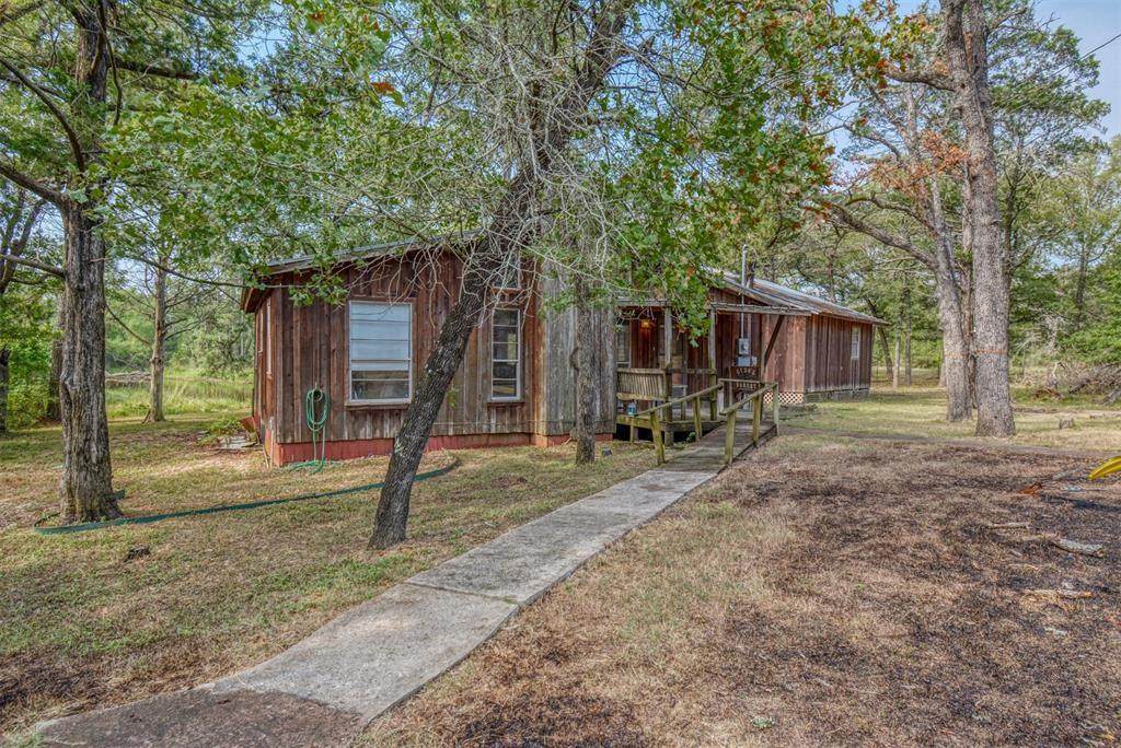 243 Hector Rd - Photo 1