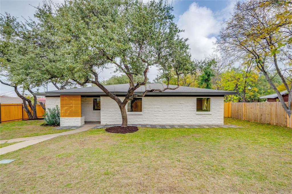 100 Powell Ln - Photo 1