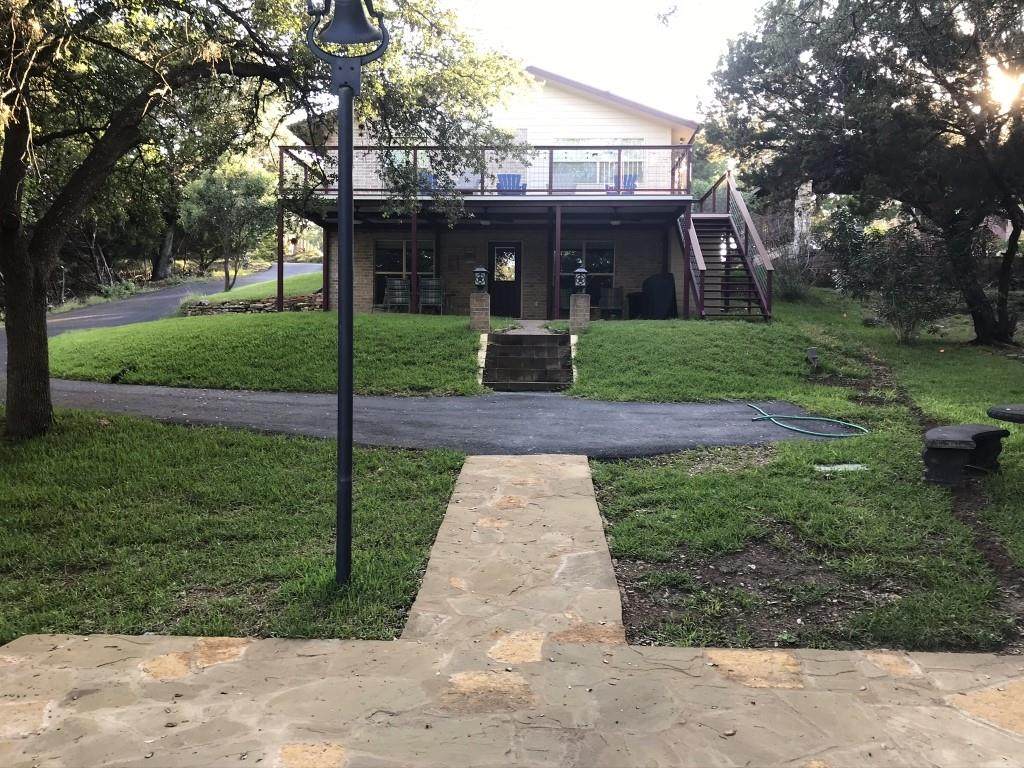 1105 Edgewater Dr - Photo 1