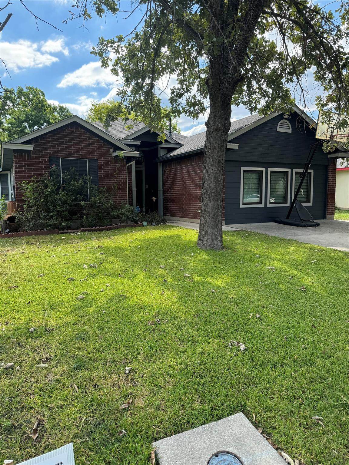 291 Brian Ln - Photo 1
