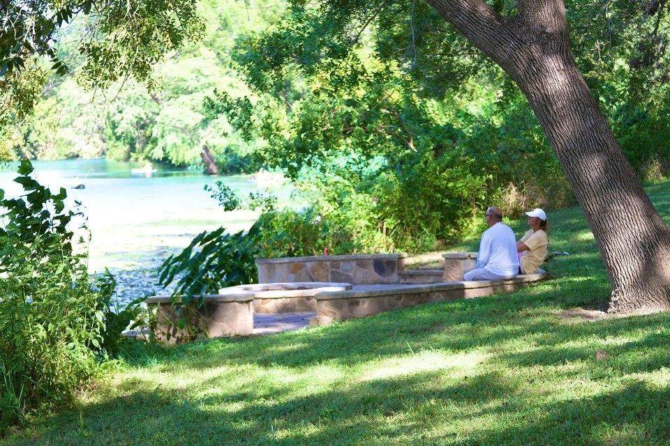 103 Lakeside Cv - Photo 1
