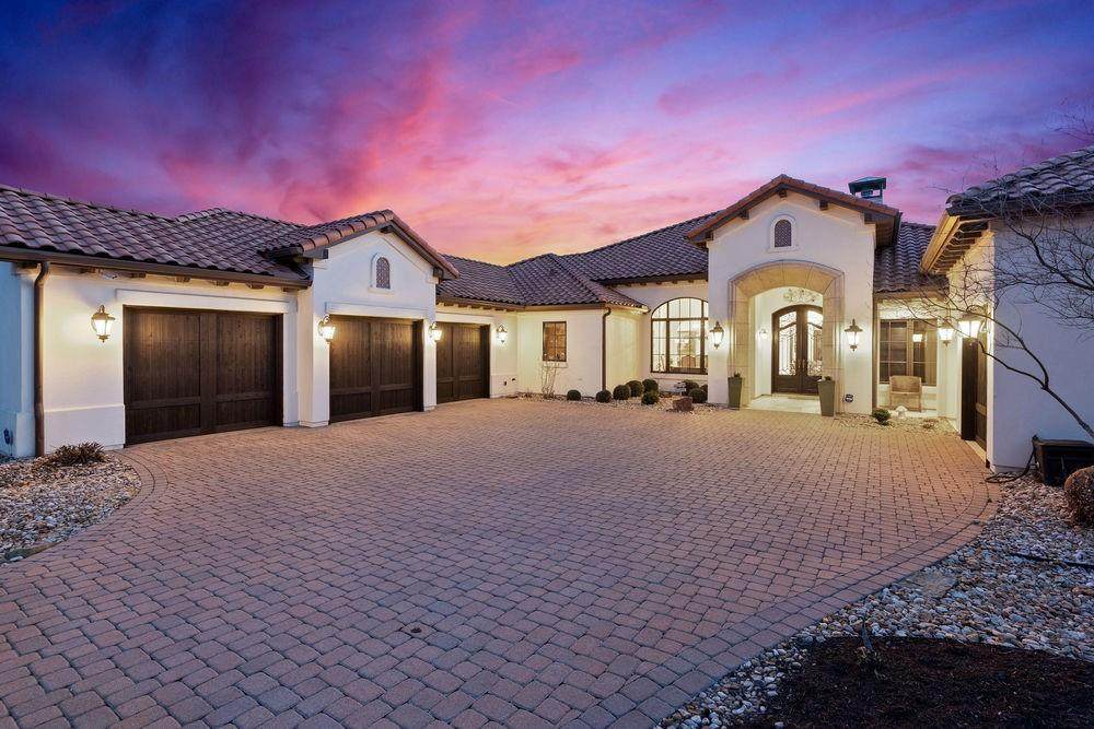 8516 Bellancia Dr - Photo 1