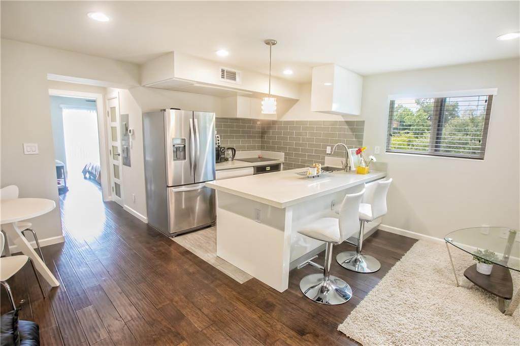 3110 Red River St - Photo 1