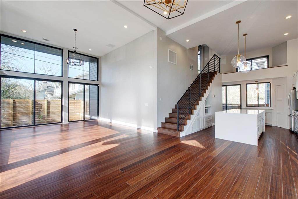 4412 Caswell Ave - Photo 1