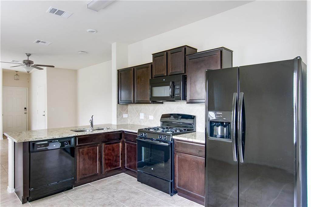 5916 Kennedy St - Photo 1