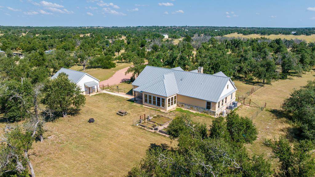 1282 Vintage Oaks Dr - Photo 1