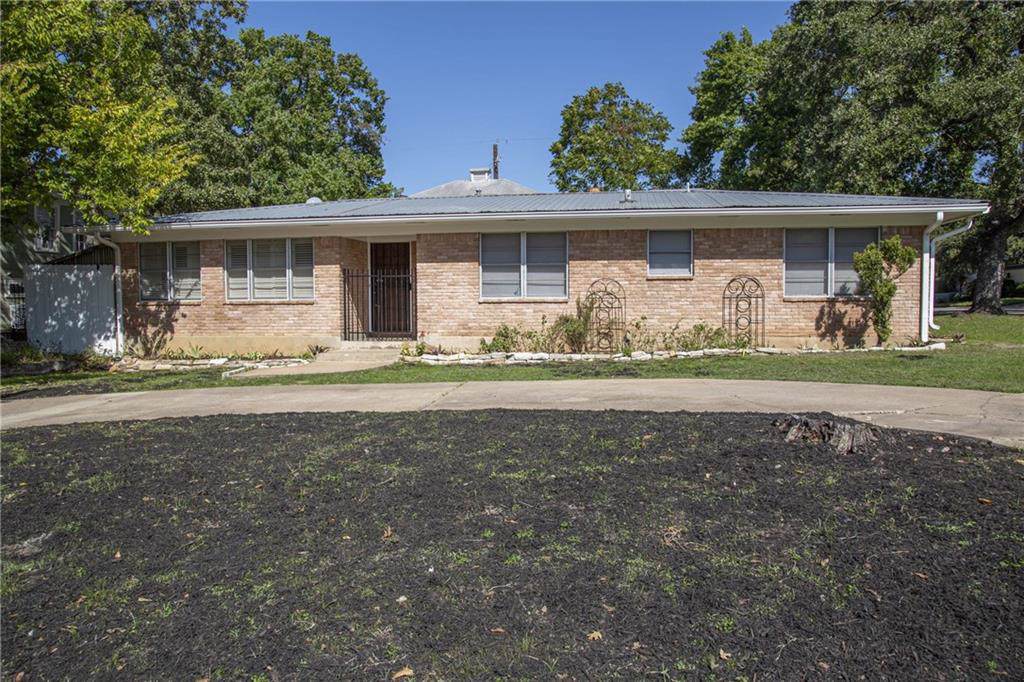 3300 Enfield Rd - Photo 1