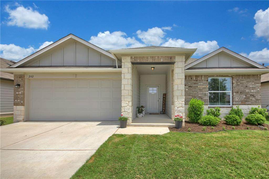 202 Quarton Dr - Photo 1