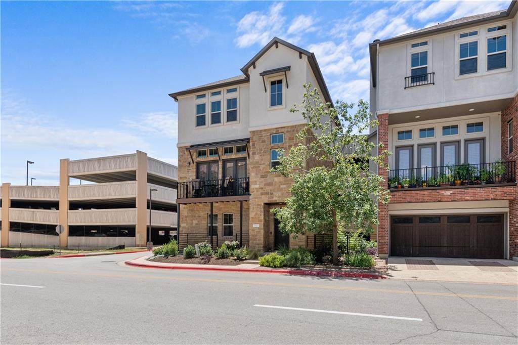 13522 Galleria Cir - Photo 1