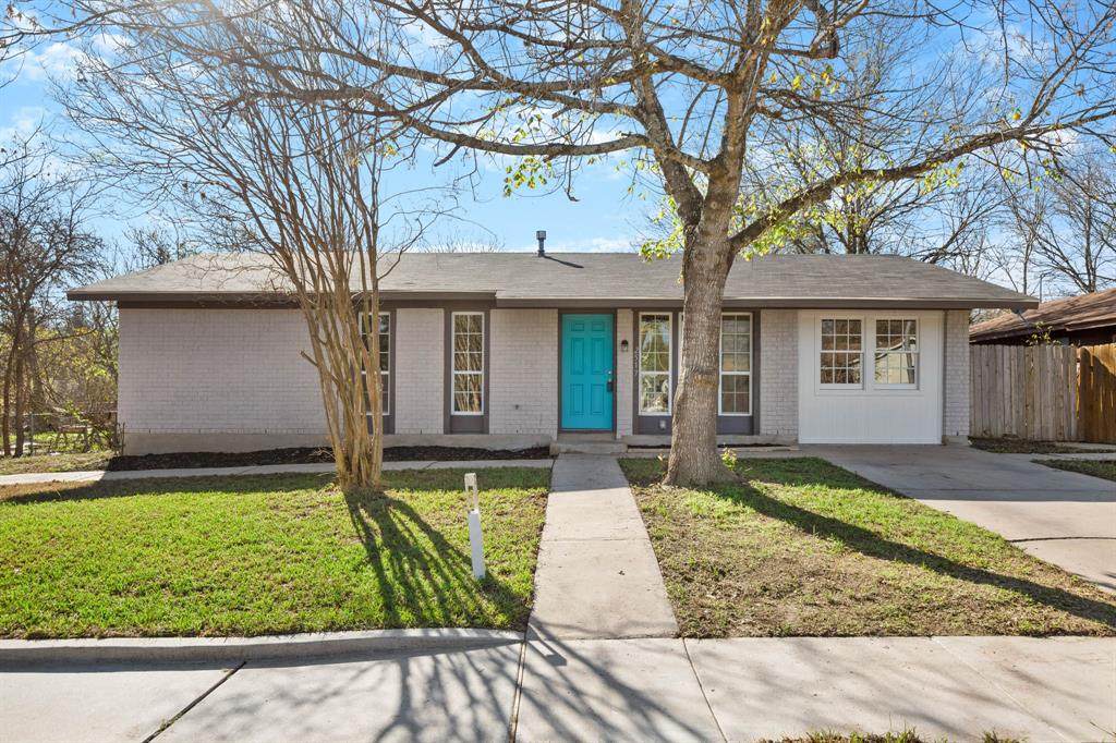2517 Rockridge Dr - Photo 1