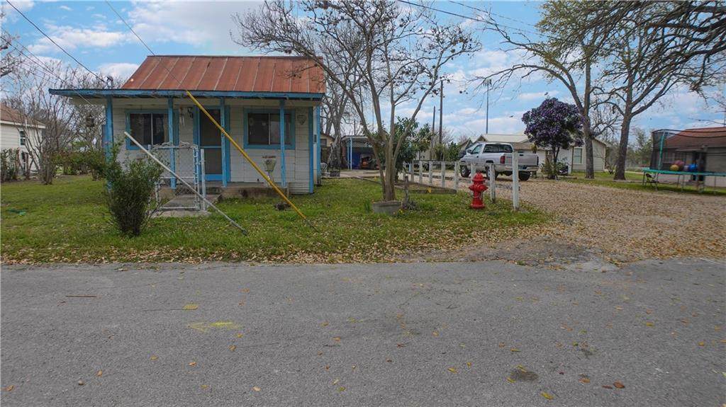 102 North St - Photo 1
