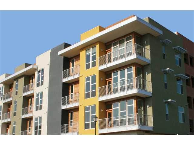 1320 Robert Browning Dr - Photo 1