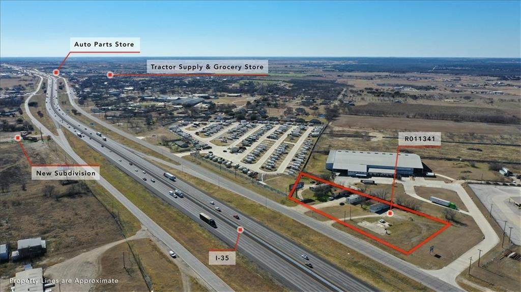 13615 Interstate 35 Highway - Photo 1