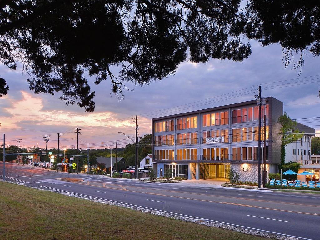 3114 Congress Ave - Photo 1